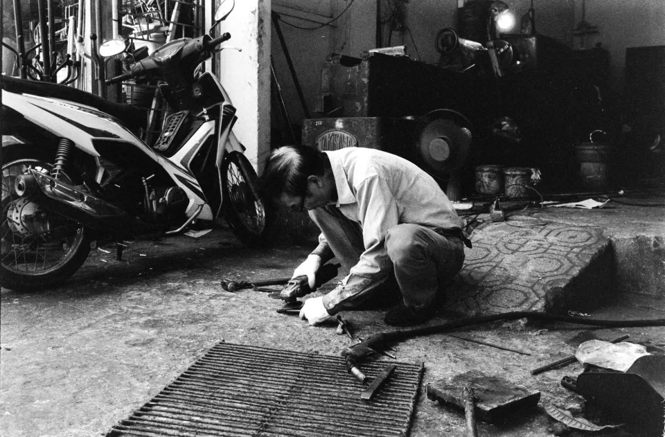 Khu thay nhớt, thay dầu